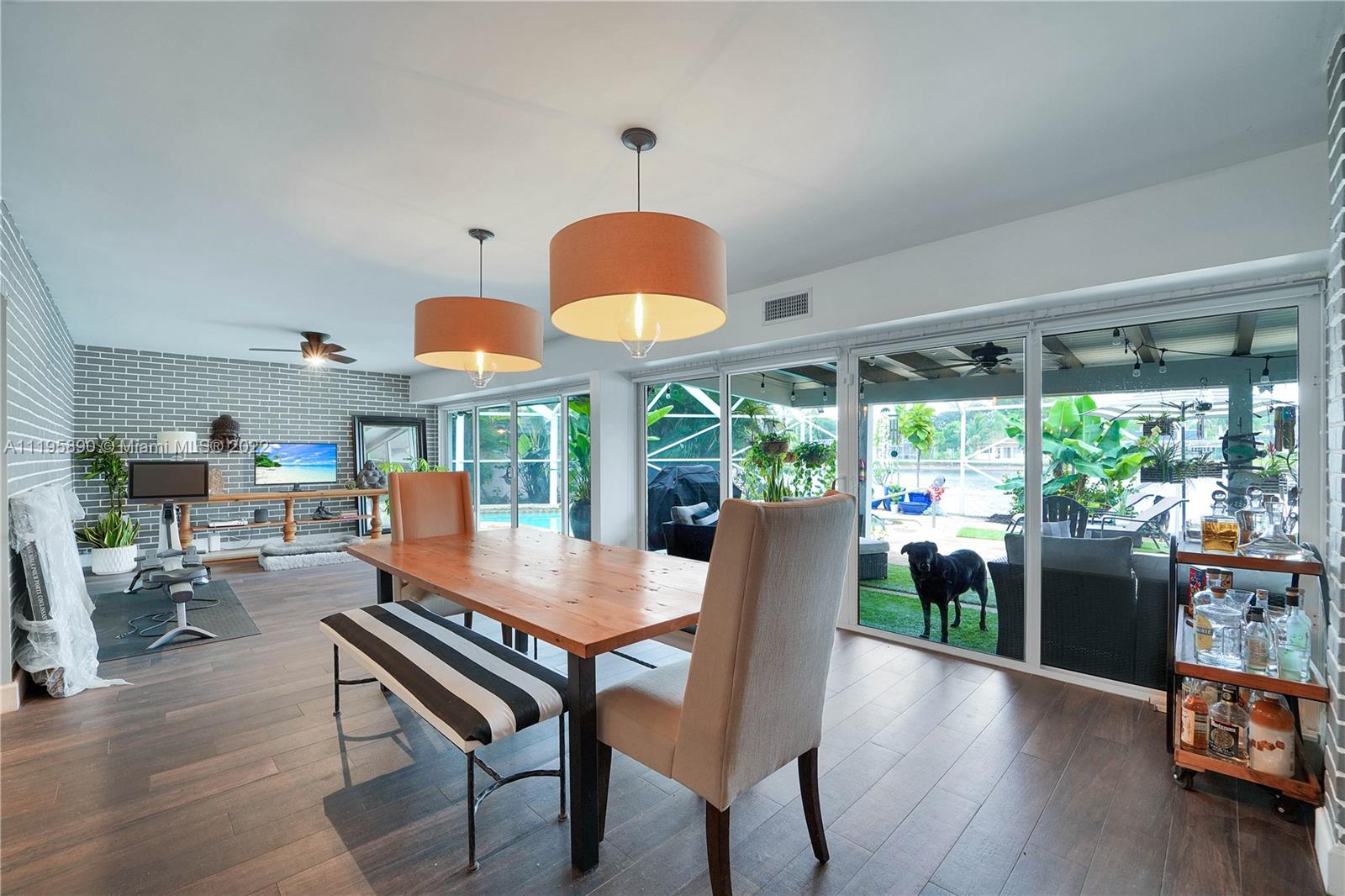 6106 Royal Poinciana Ln