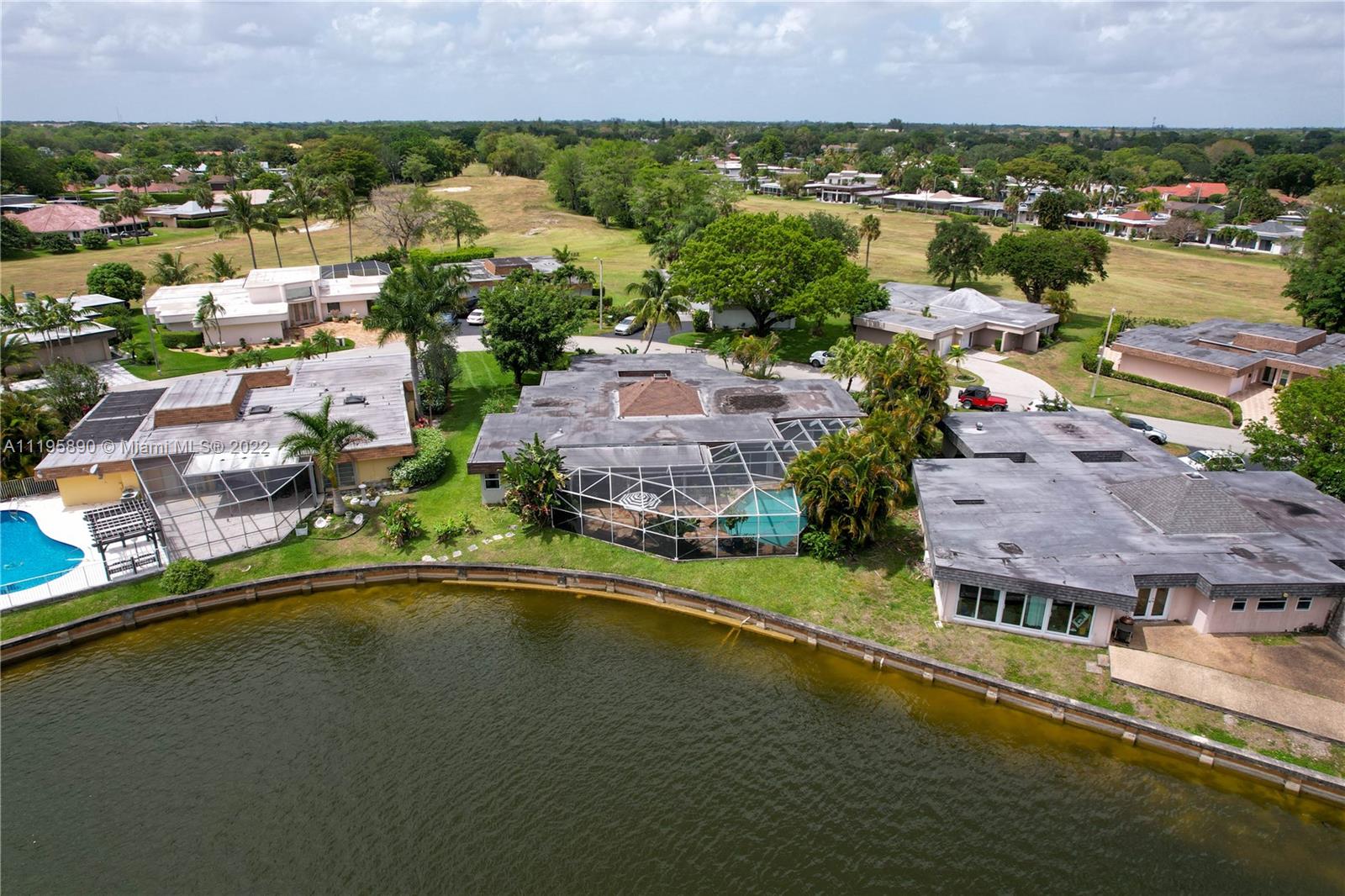 6106 Royal Poinciana Ln