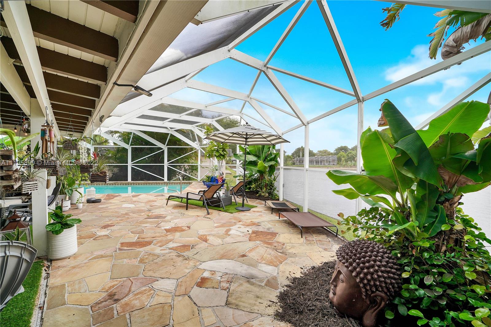 6106 Royal Poinciana Ln