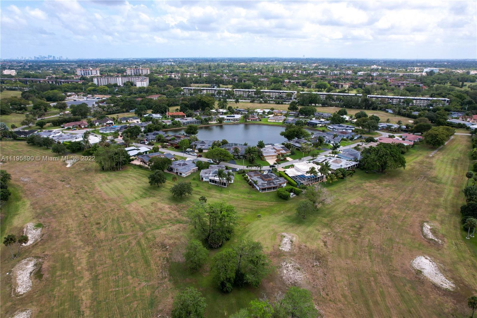 6106 Royal Poinciana Ln