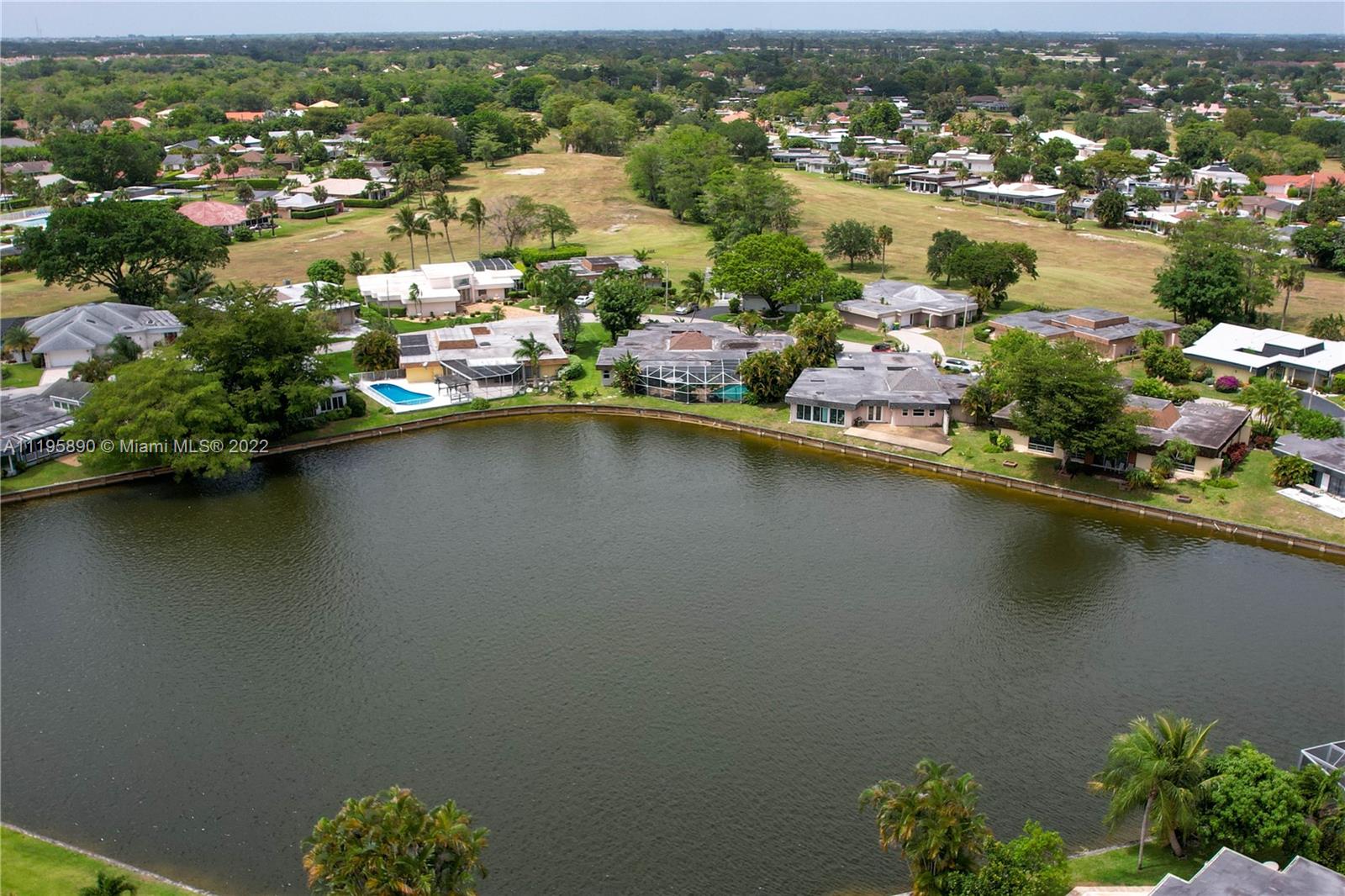 6106 Royal Poinciana Ln