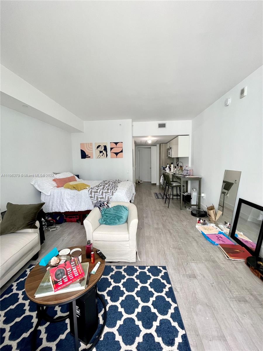 1300 Brickell Bay Dr Unit: 1712