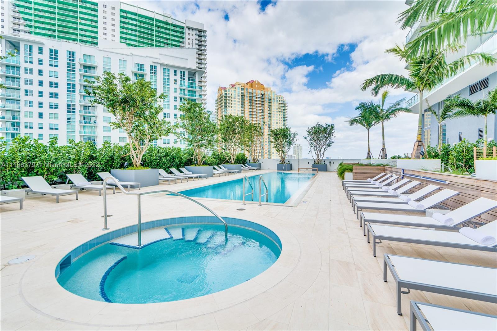 1300 Brickell Bay Dr Unit: 1712
