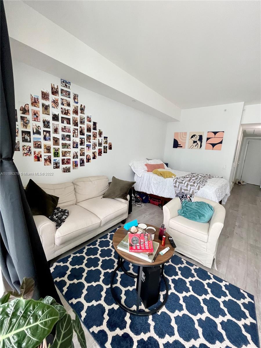 1300 Brickell Bay Dr Unit: 1712