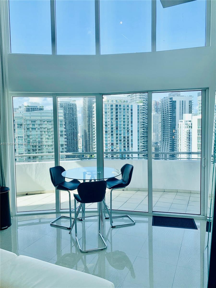 60 SW 13th St Unit: 3226