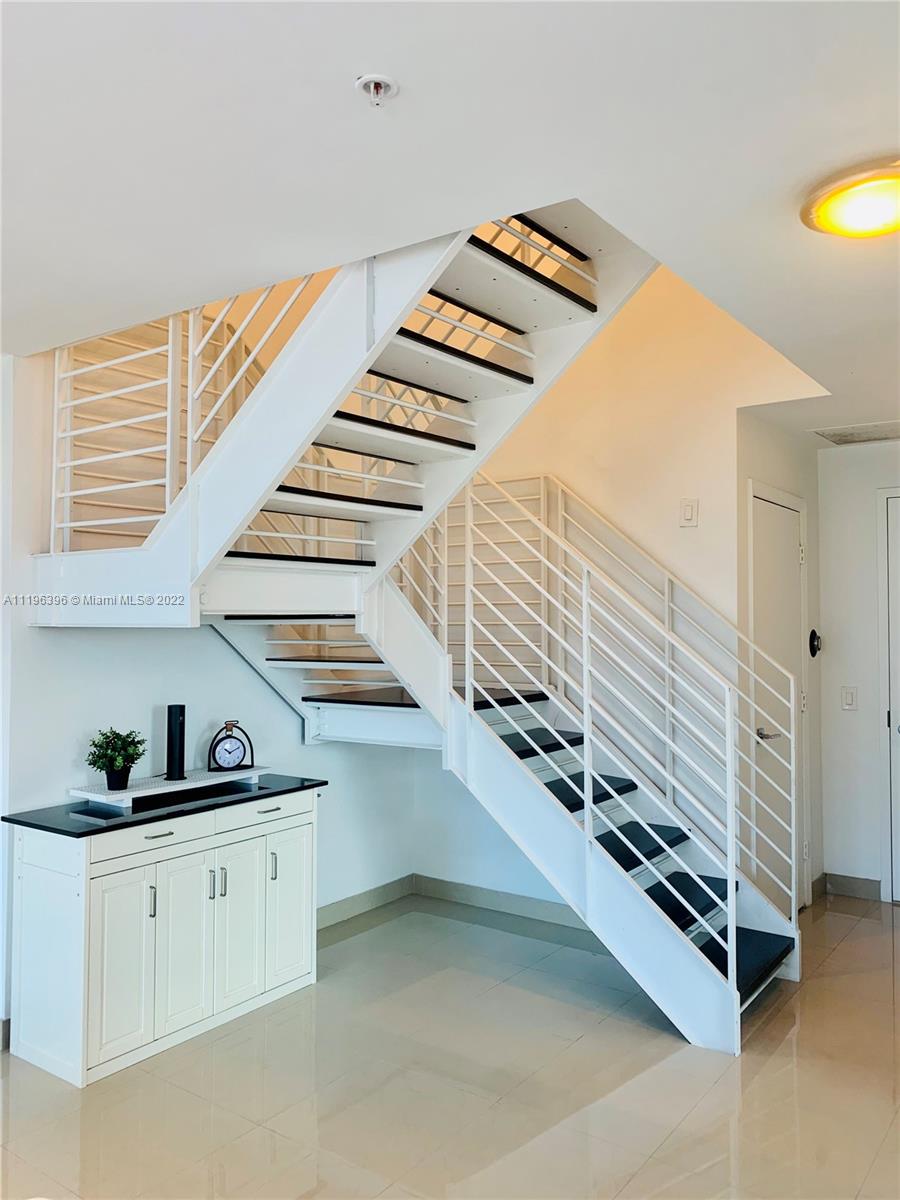 60 SW 13th St Unit: 3226