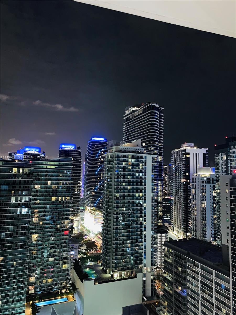 60 SW 13th St Unit: 3226