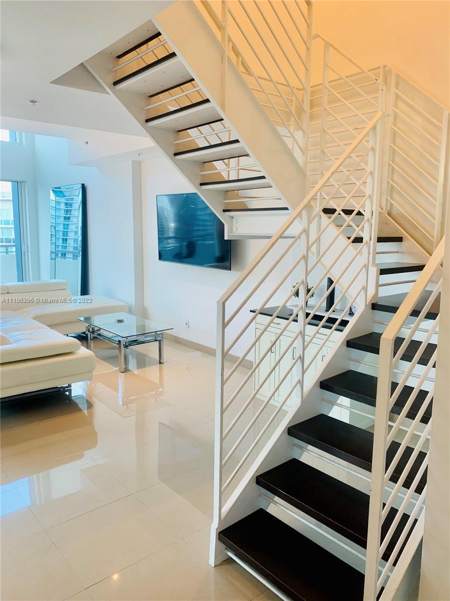 60 SW 13th St Unit: 3226