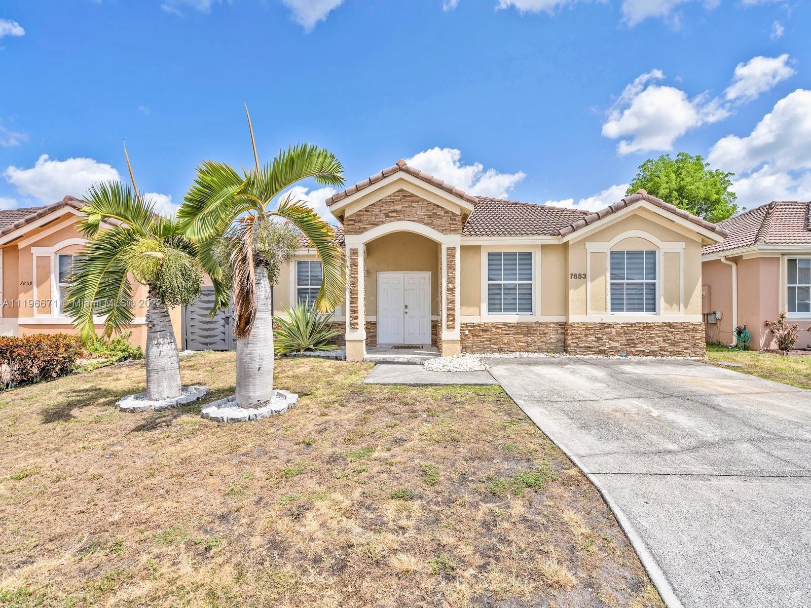 7853 NW 194th Ter