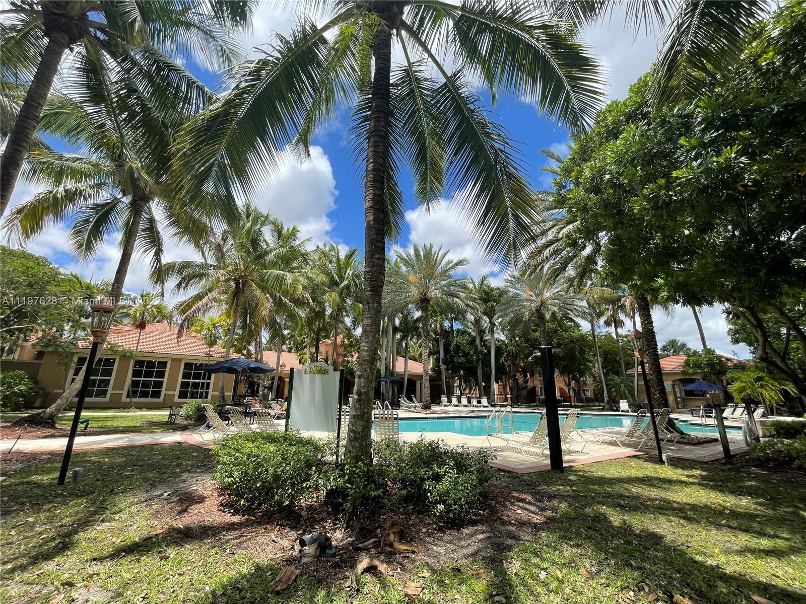 7970 N Nob Hill Rd Unit: 202