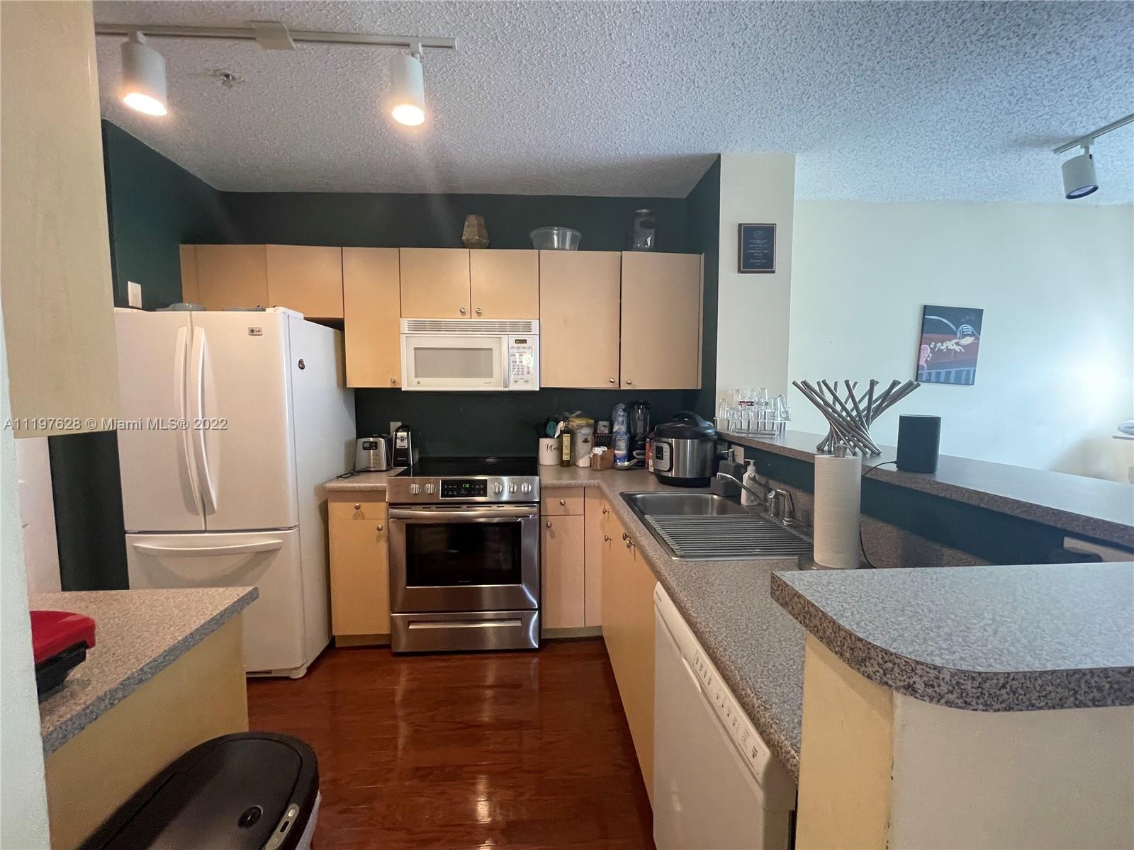 7970 N Nob Hill Rd Unit: 202