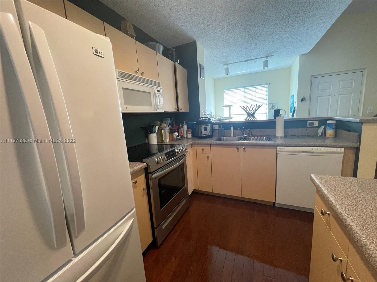 7970 N Nob Hill Rd Unit: 202