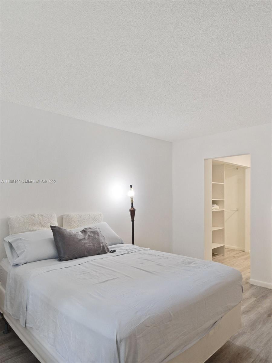 410 SE 2nd St Unit: 111