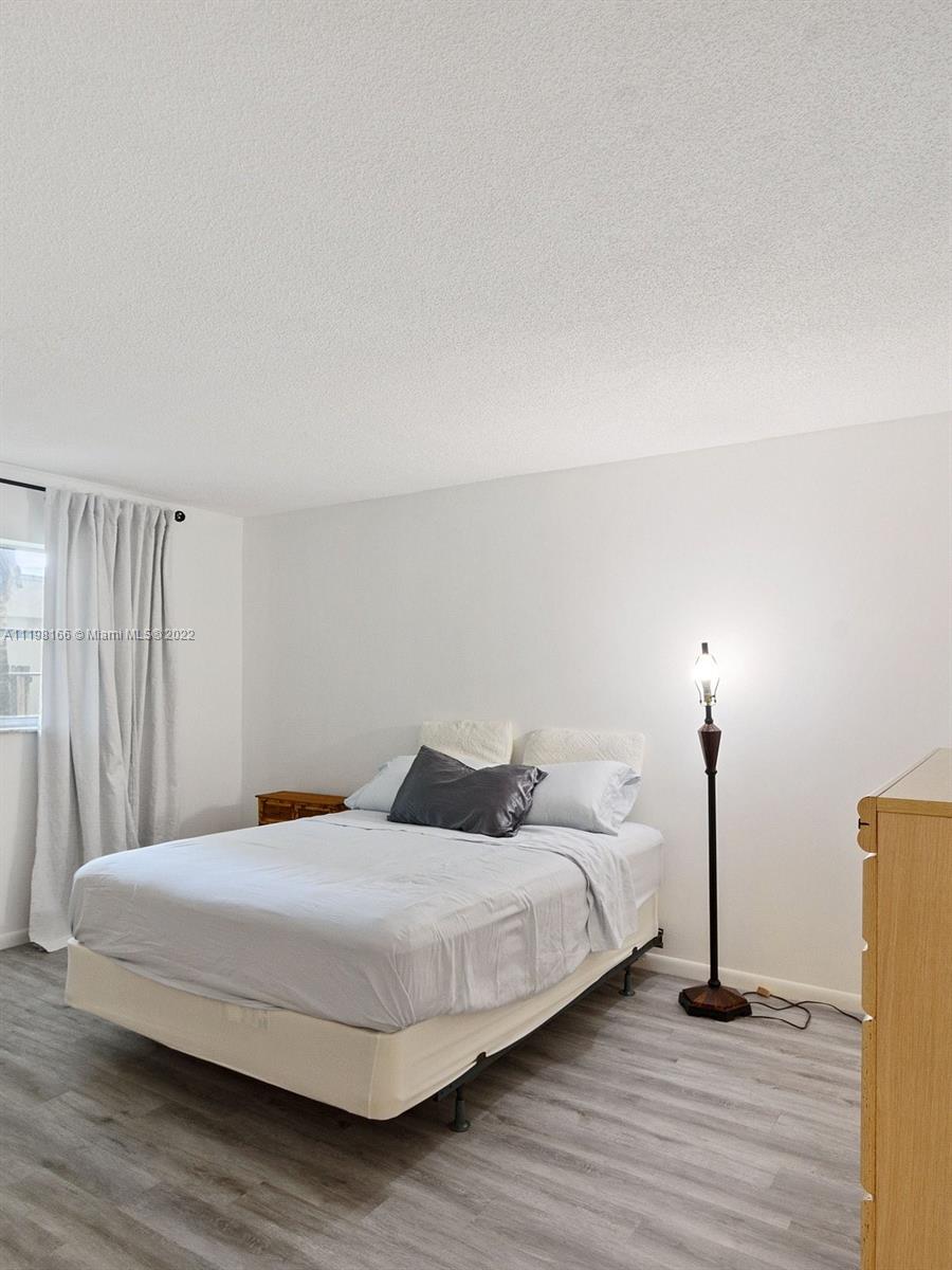410 SE 2nd St Unit: 111