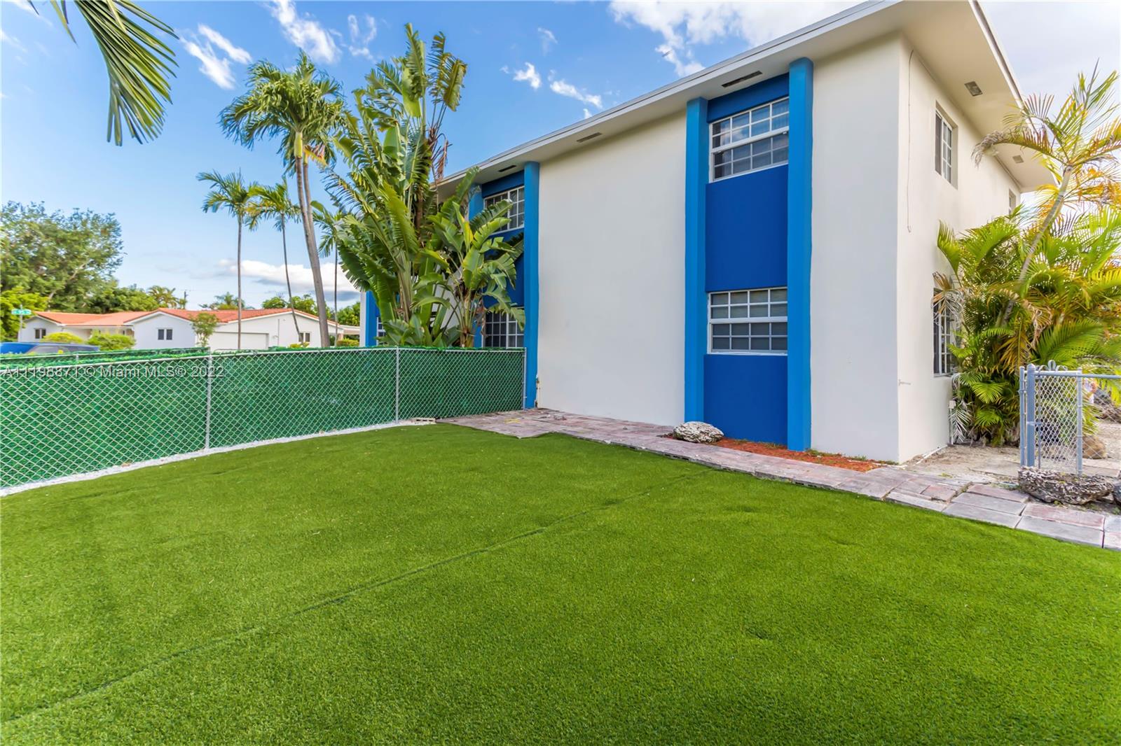 9102 SW 95th Ave Unit: 0