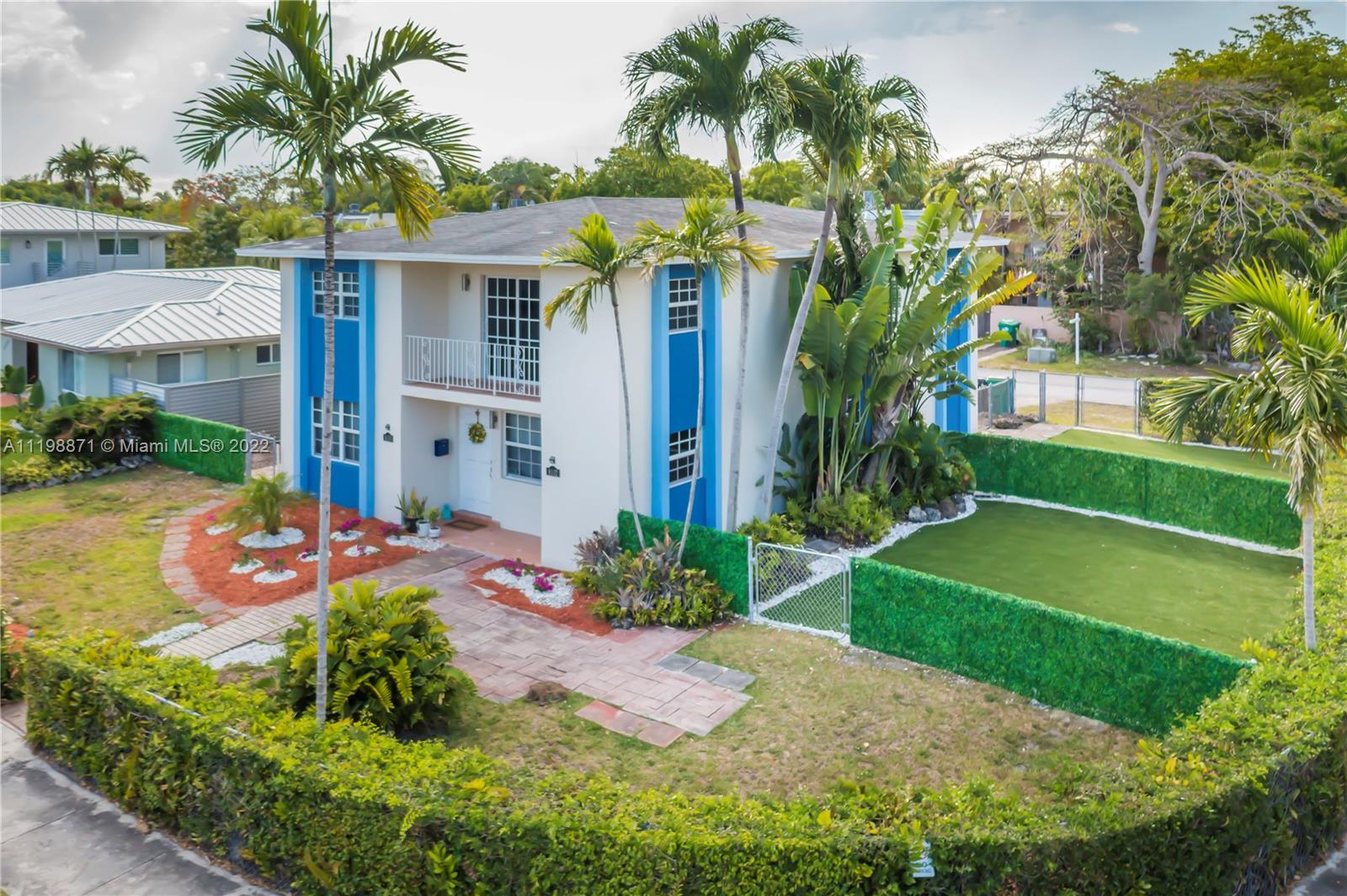 9102 SW 95th Ave Unit: 0