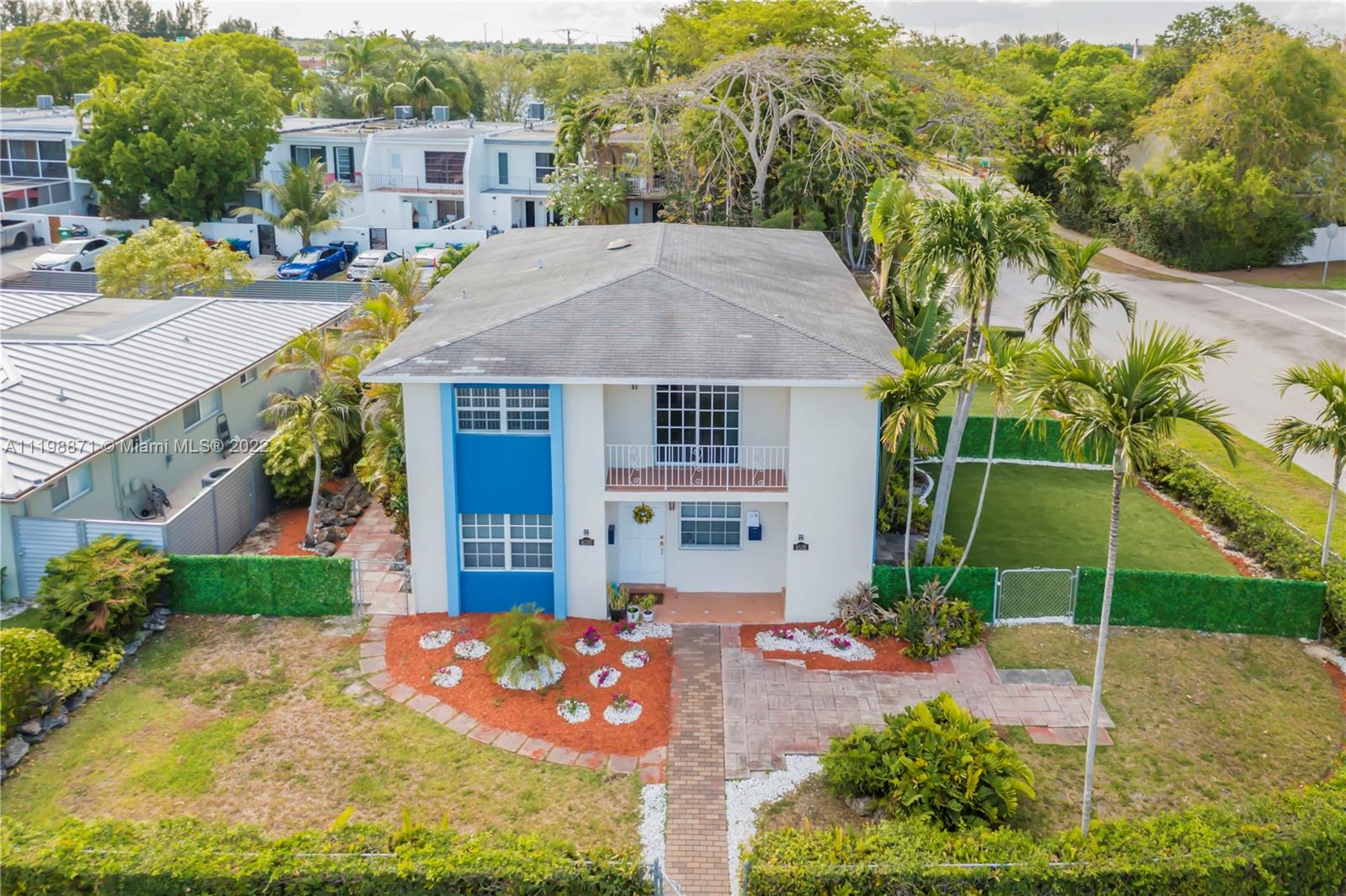 9102 SW 95th Ave Unit: 0