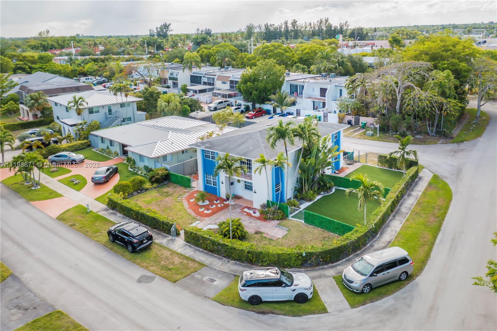 9102 SW 95th Ave Unit: 0