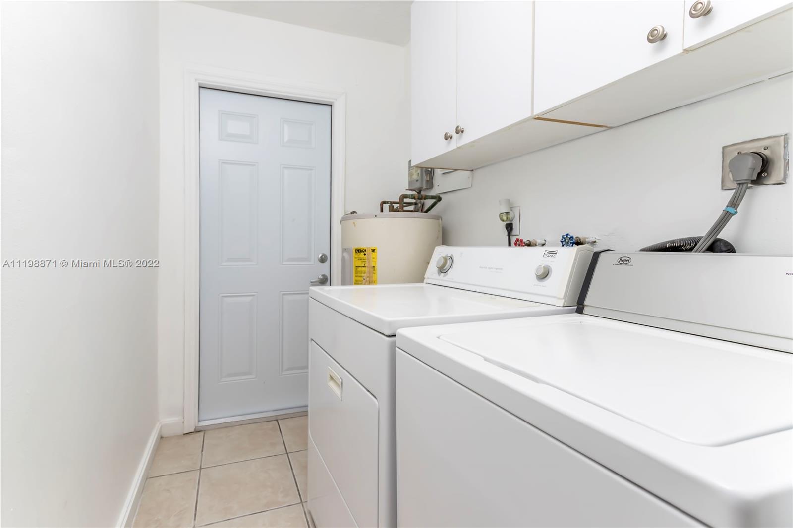 9102 SW 95th Ave Unit: 0
