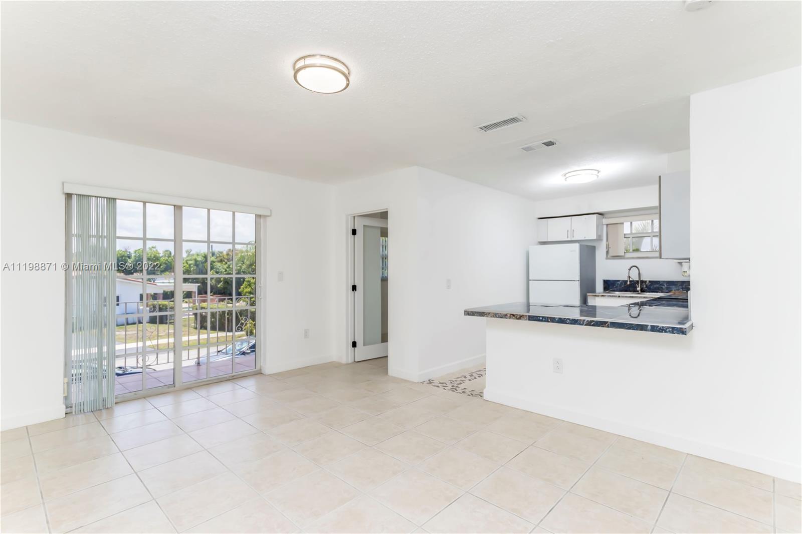 9102 SW 95th Ave Unit: 0