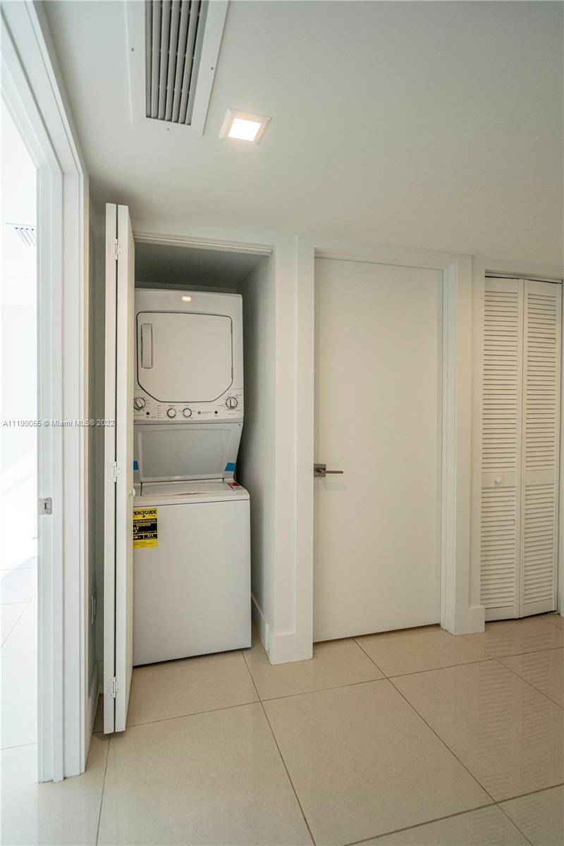 1971 Bay Dr Unit: 108