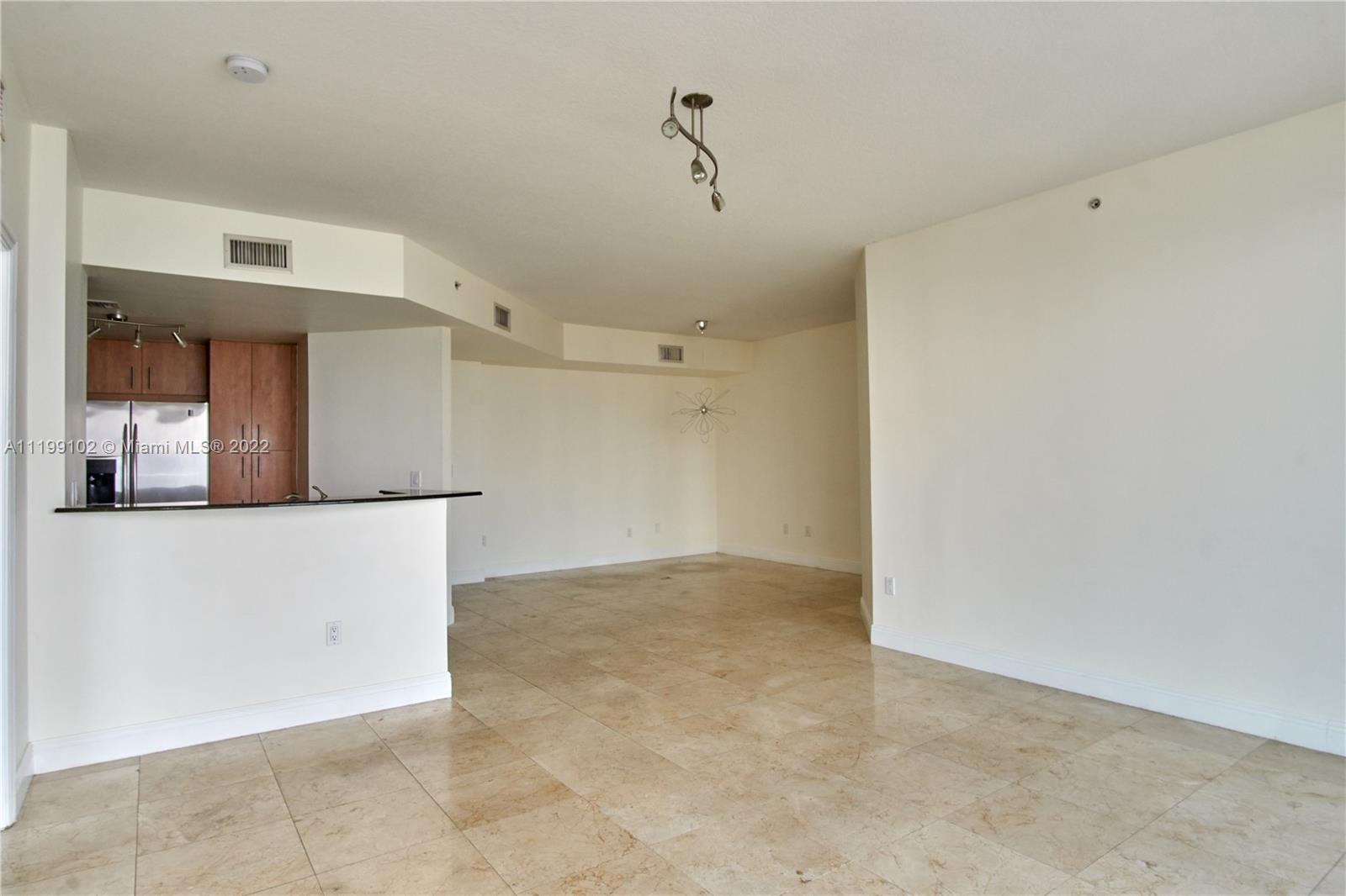7900 Harbor Island Dr Unit: 818