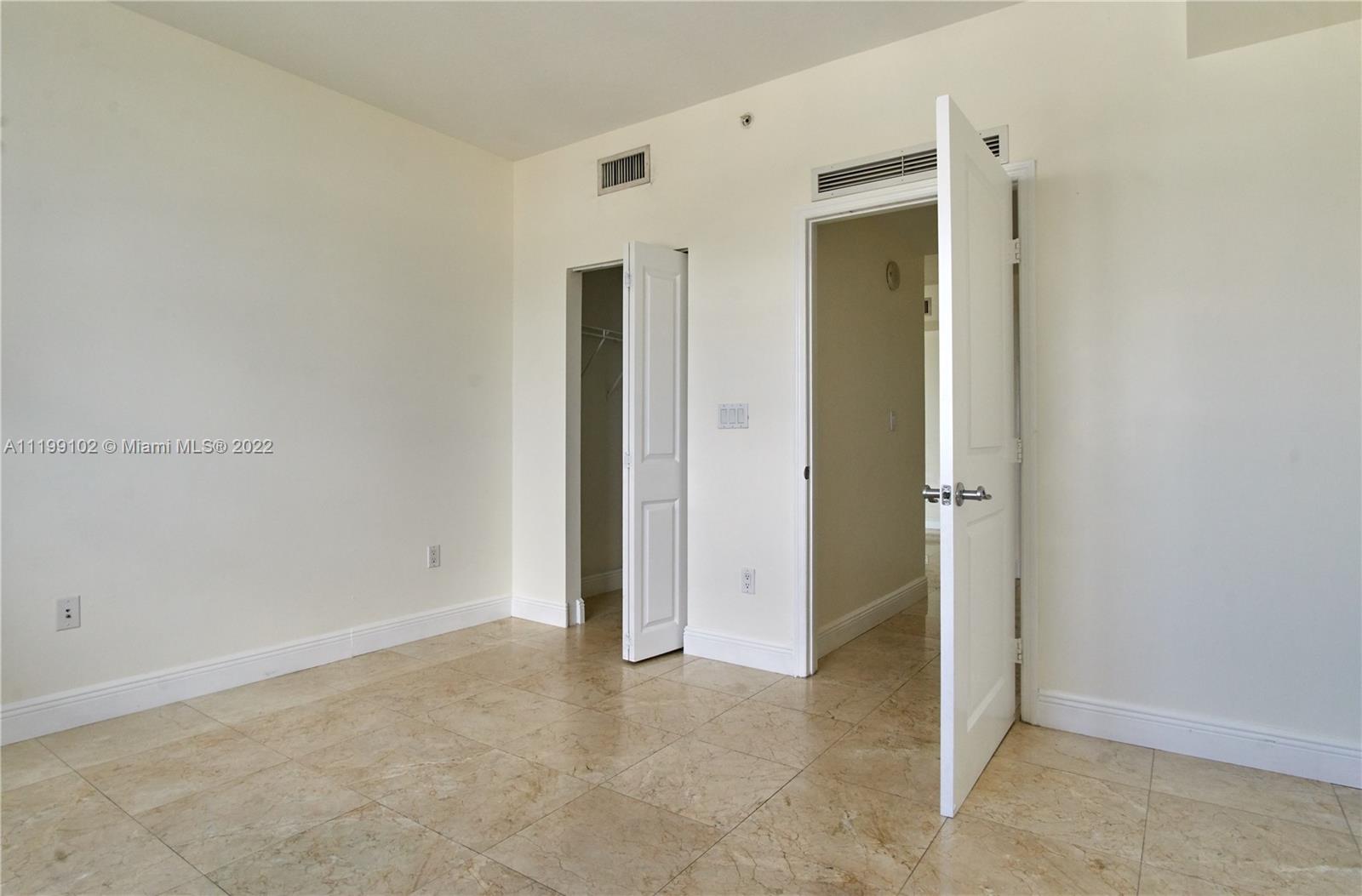 7900 Harbor Island Dr Unit: 818