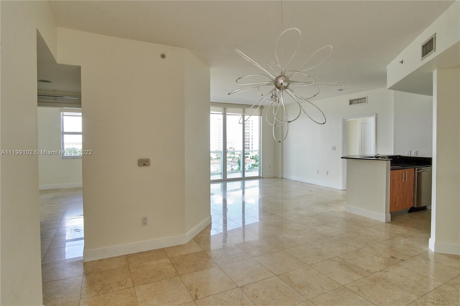 7900 Harbor Island Dr Unit: 818