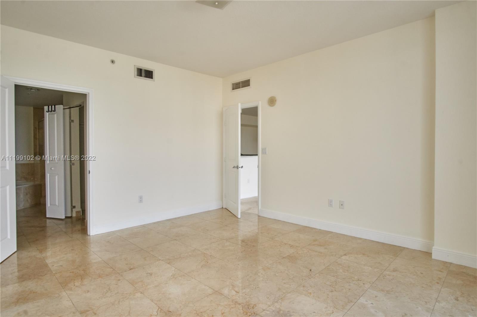 7900 Harbor Island Dr Unit: 818