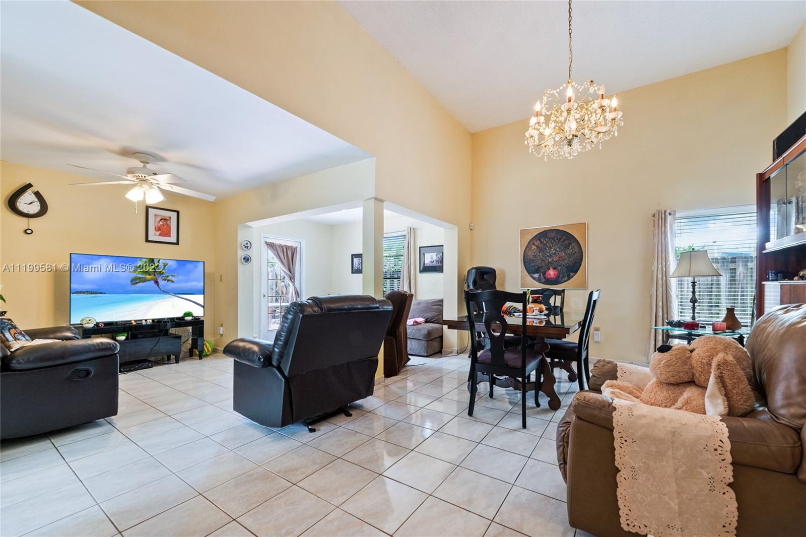 8900 SW 5th Ter