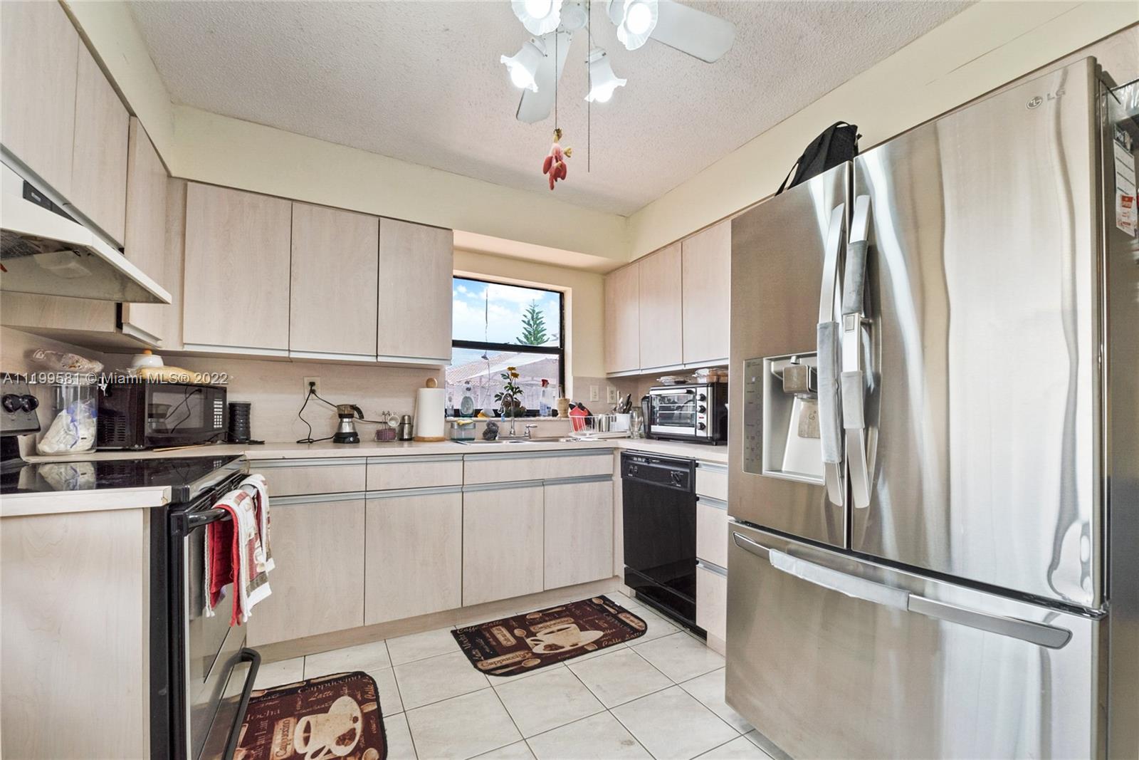 8900 SW 5th Ter