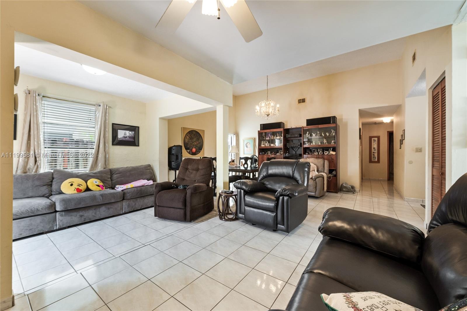 8900 SW 5th Ter