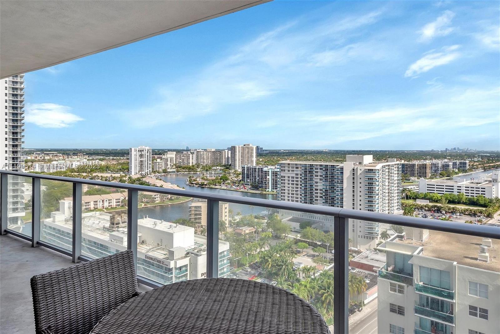 4111 S Ocean Dr # 1712