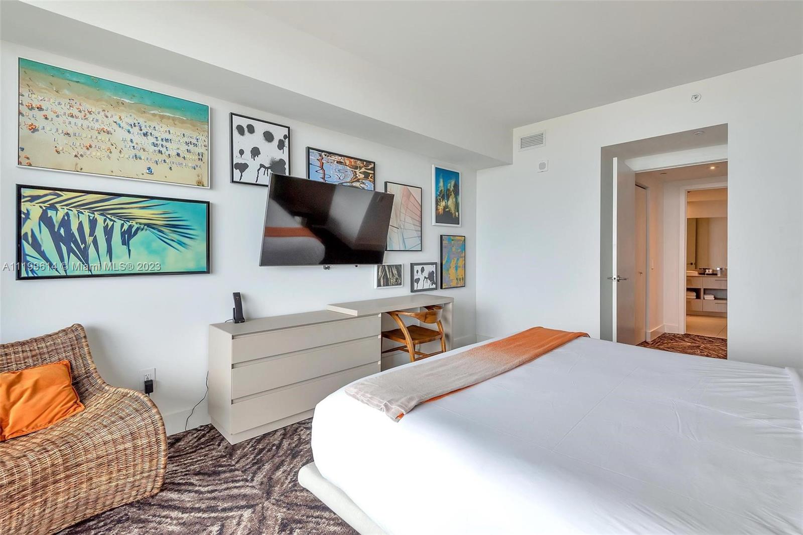 4111 S Ocean Dr # 1712