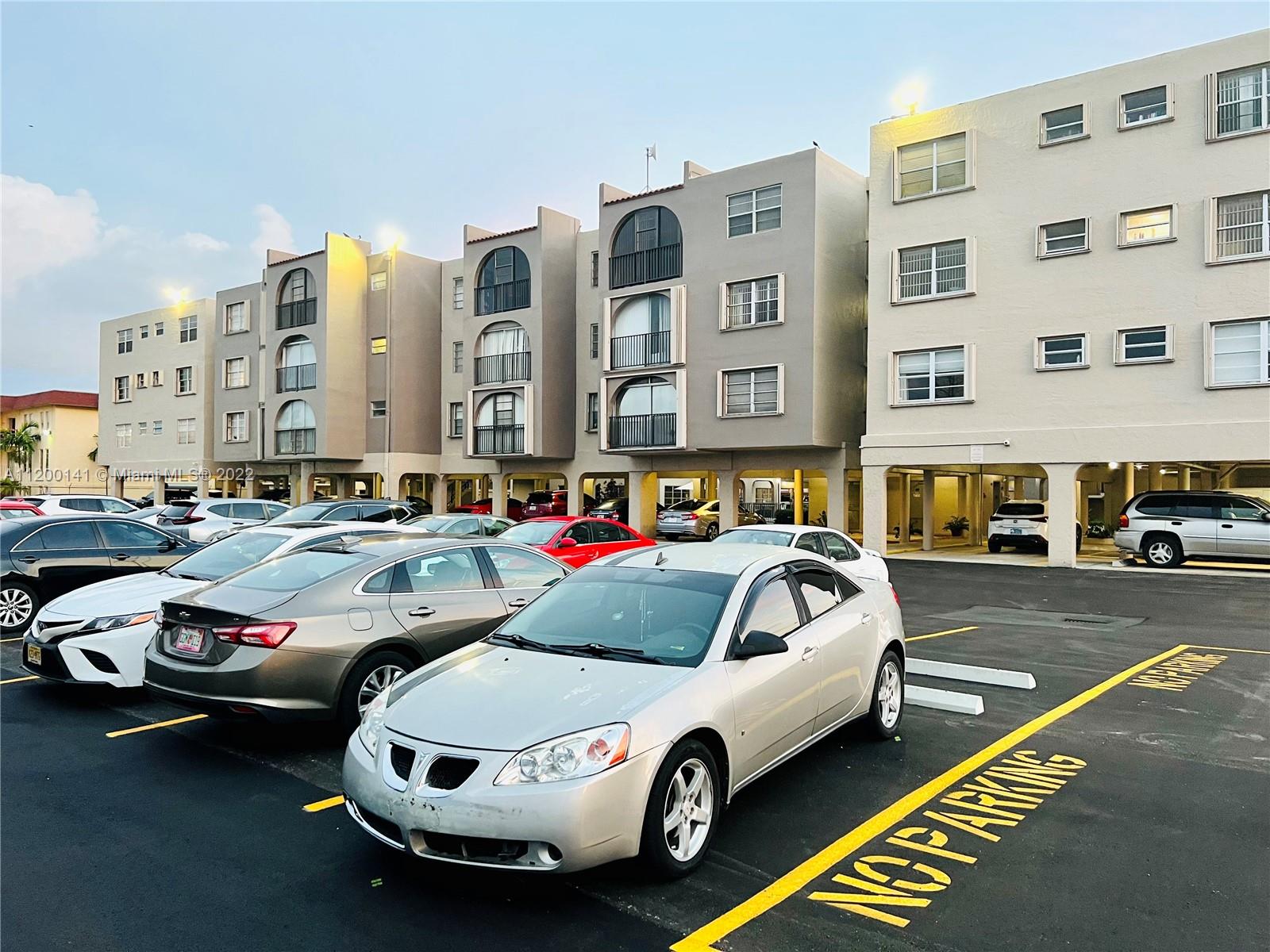 6215 W 20th Ave Unit: 318