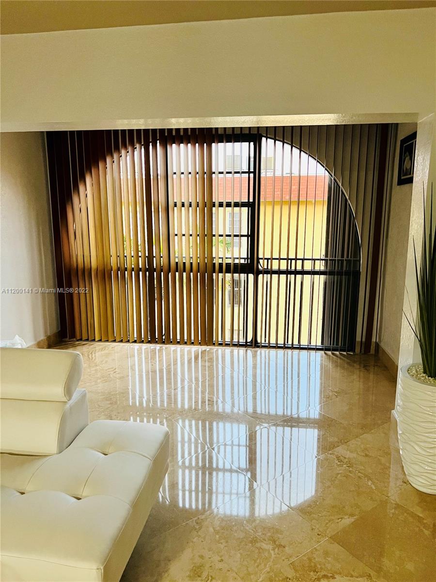 6215 W 20th Ave Unit: 318
