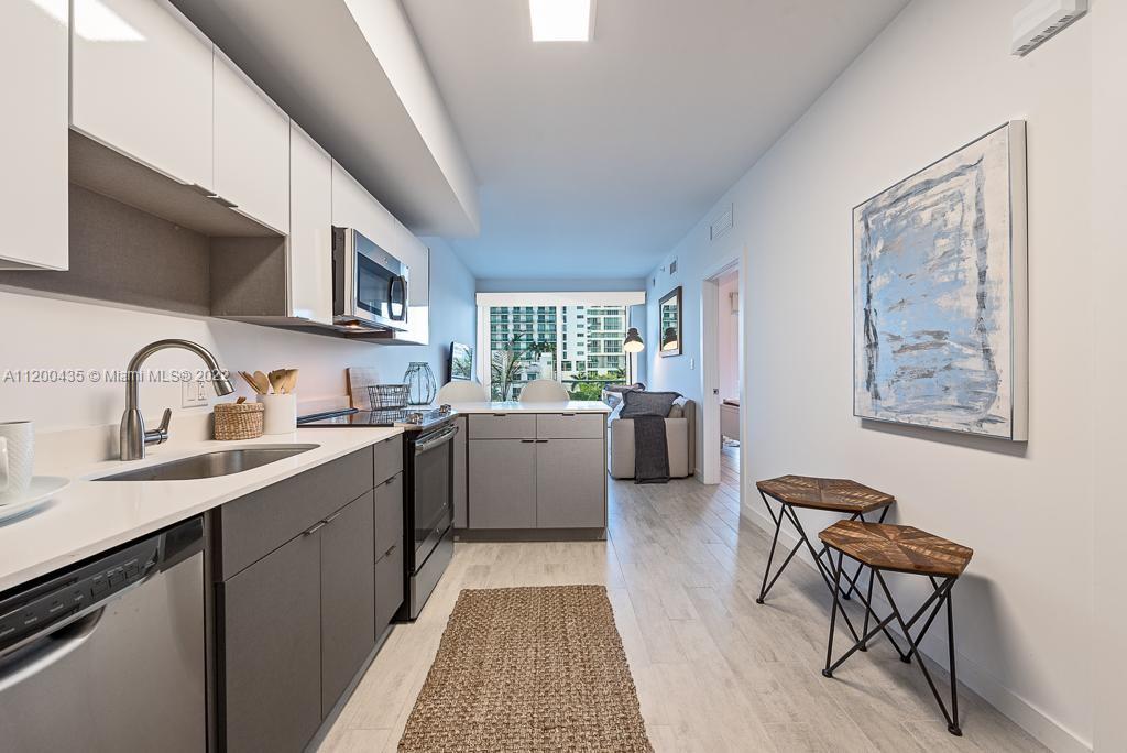 321 NE 26th Street Unit: 815