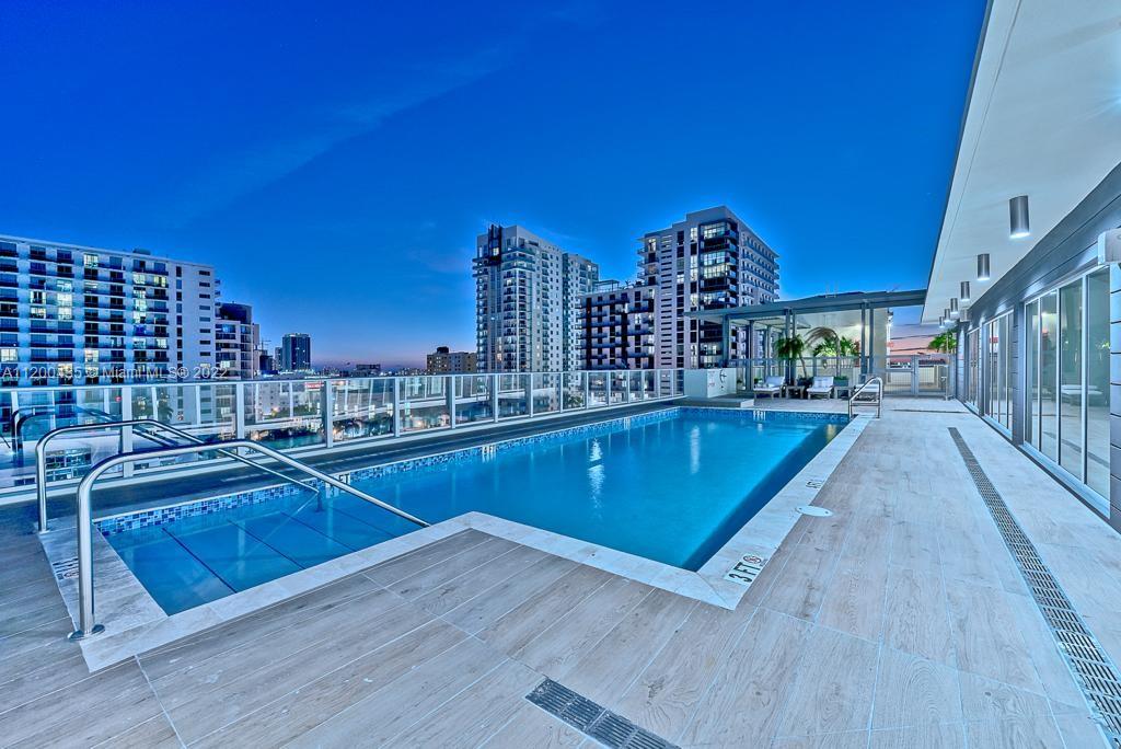 321 NE 26th Street Unit: 815