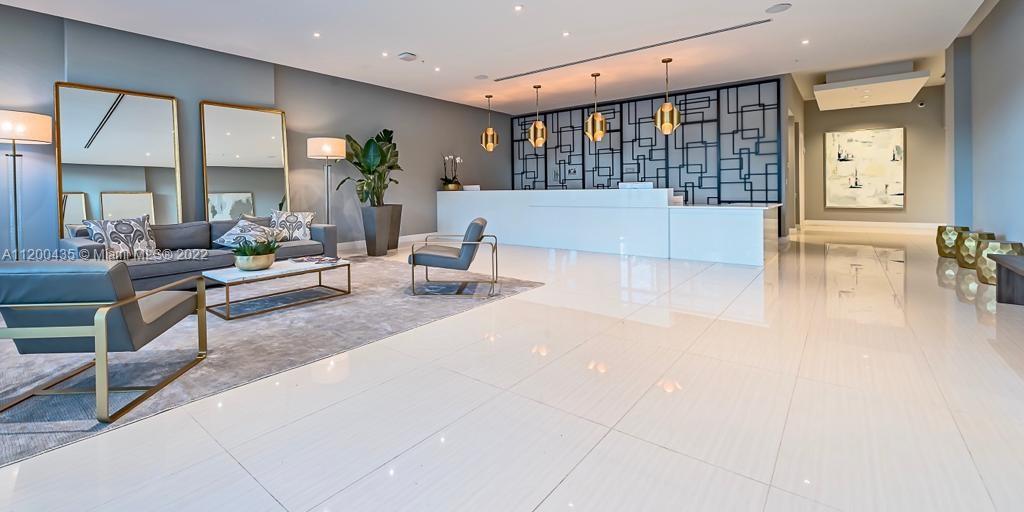 321 NE 26th Street Unit: 815