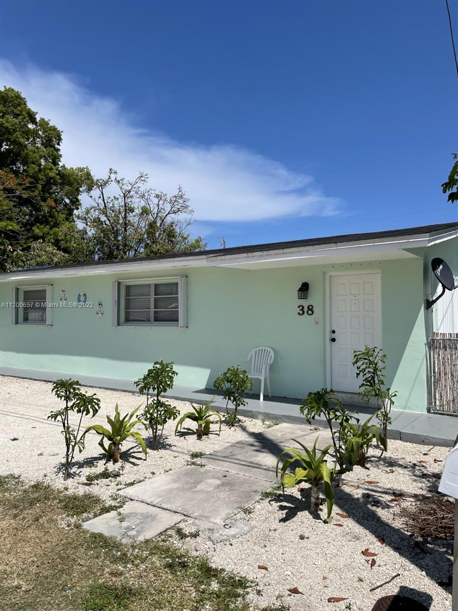 38 Silver Springs Dr