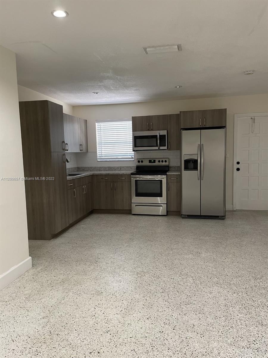 38 Silver Springs Dr