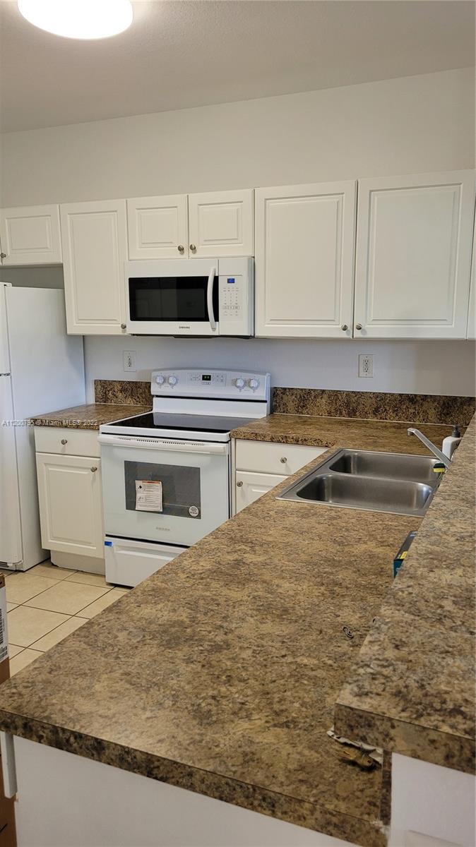 1720 NE 33rd Ave Unit: 107-5