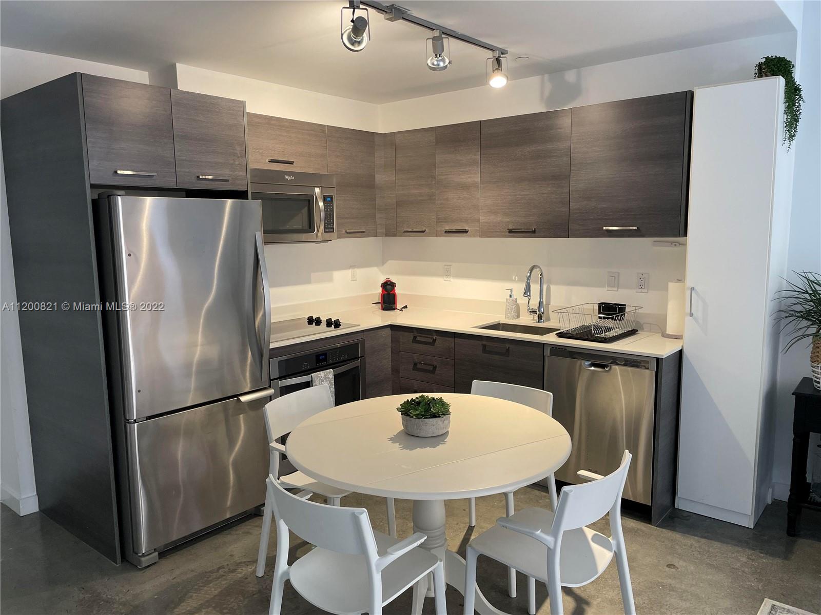 151 SE 1st St Unit: 703