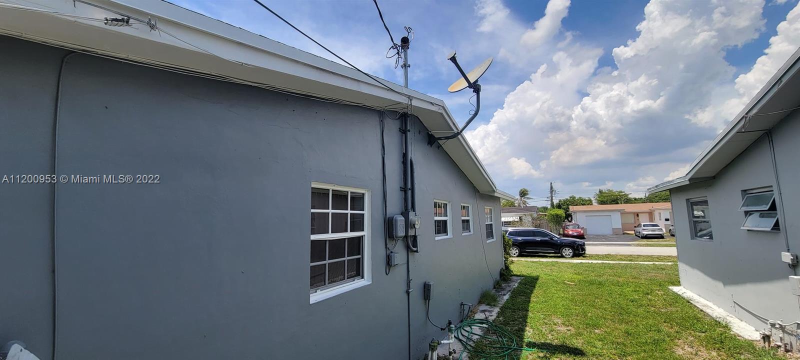 4230 NW 23rd St