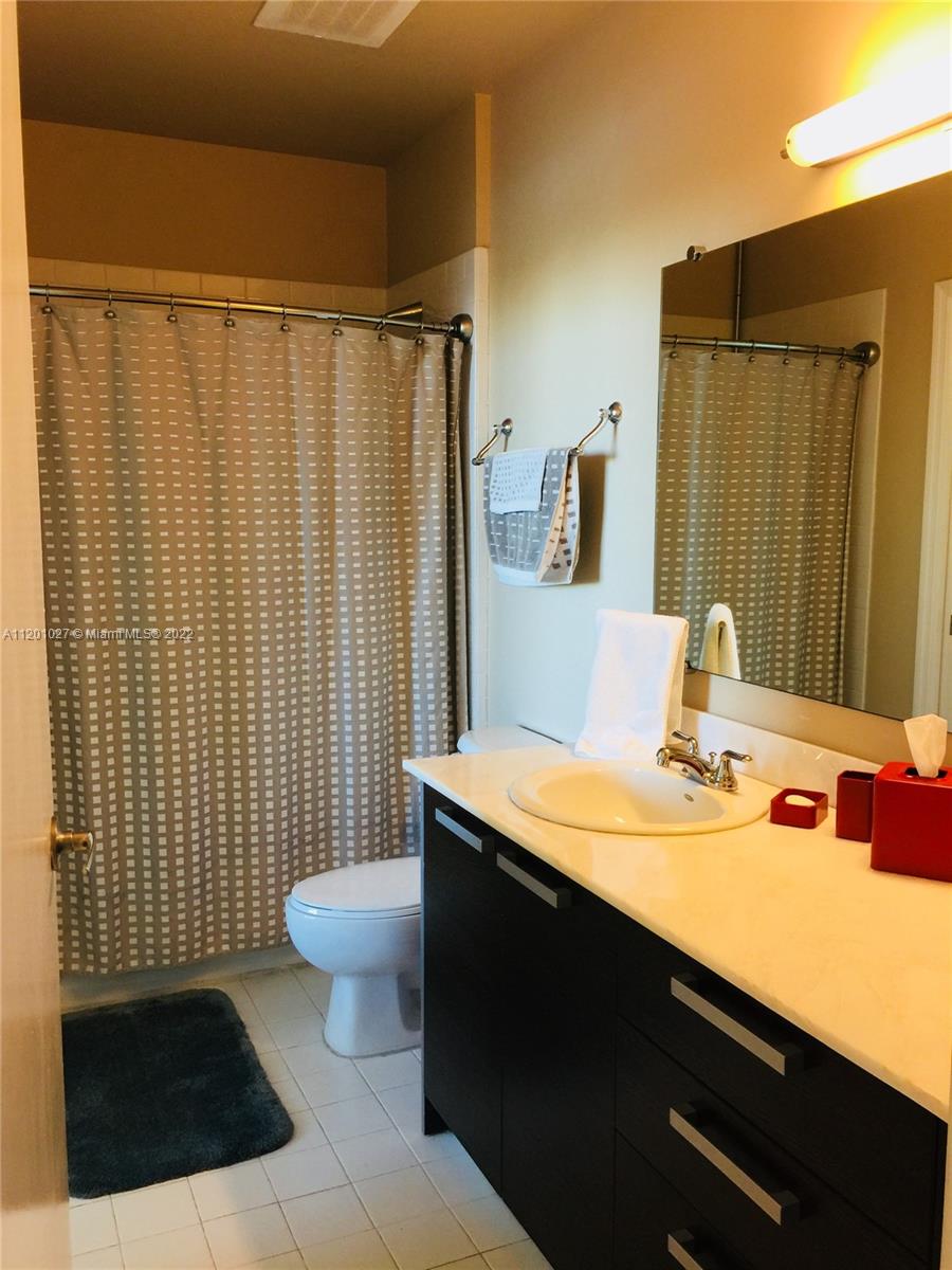 2525 SW 3rd Ave Unit: 708