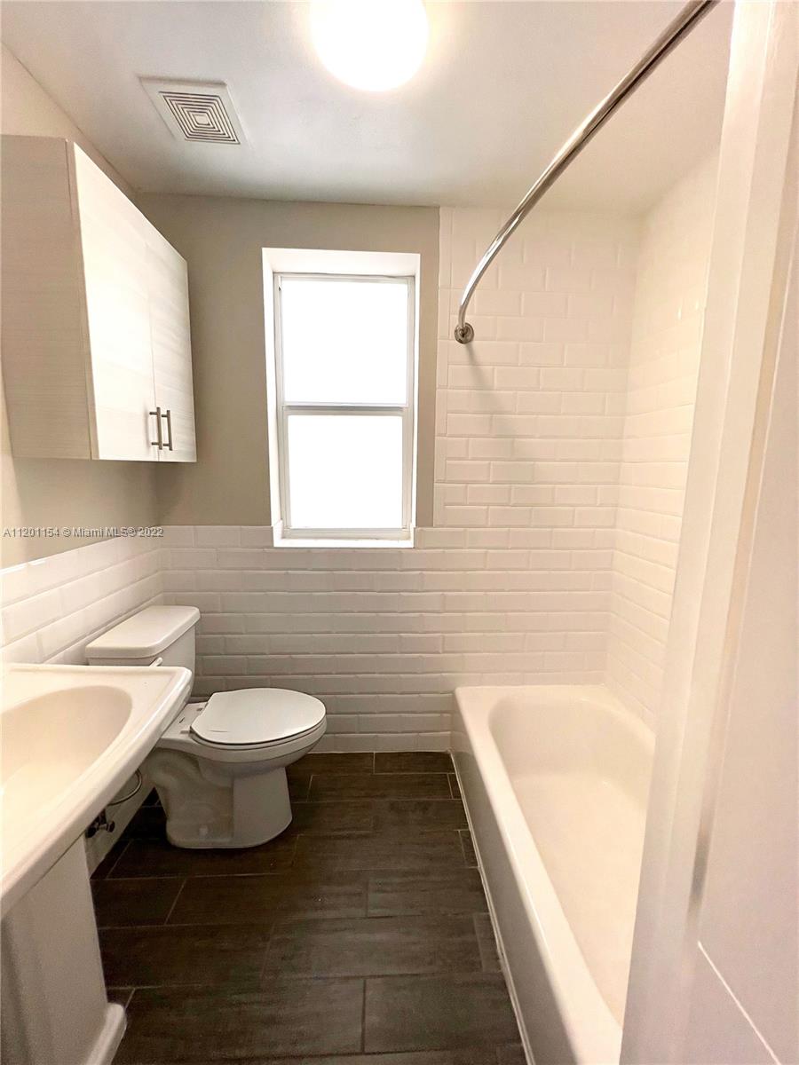 115 Menores Ave Unit: 7