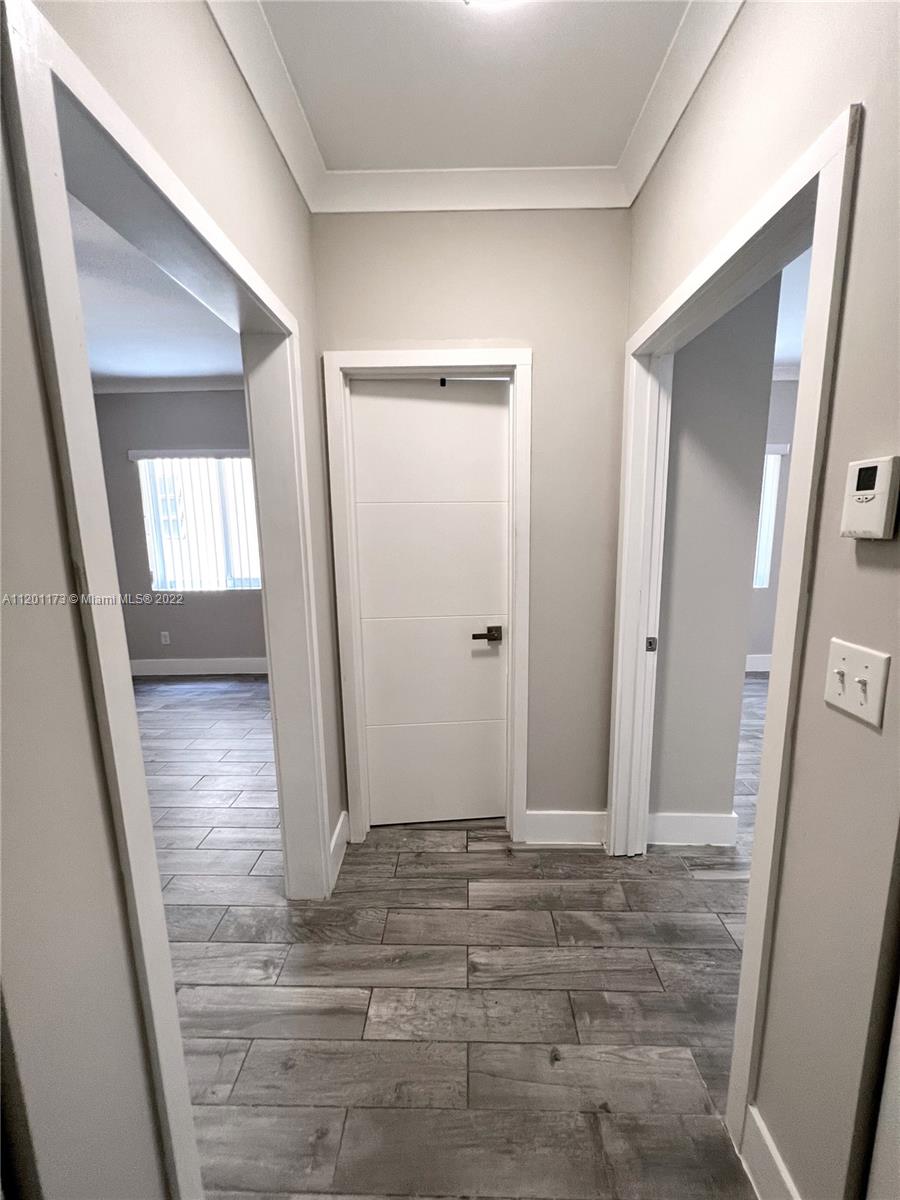 222 Sidonia Ave Unit: 1