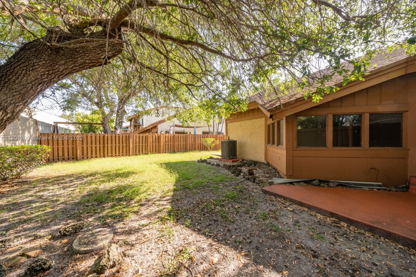 7464 SW 115th Ct