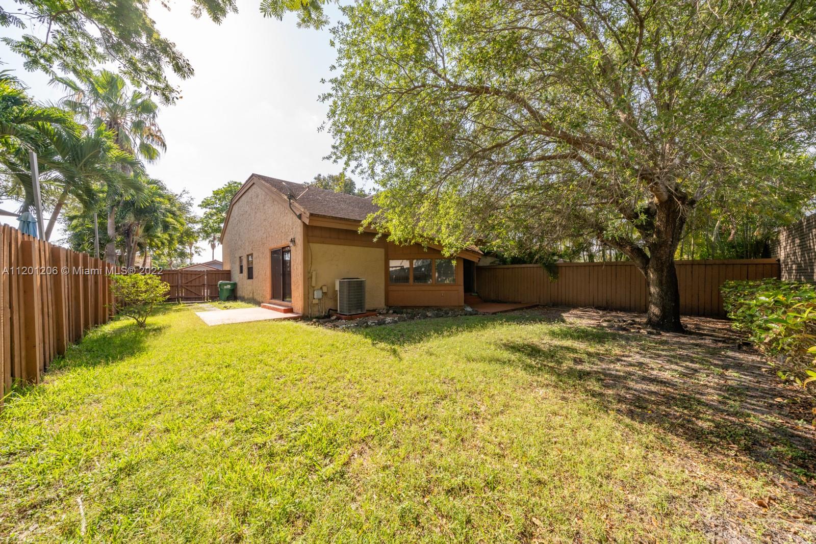 7464 SW 115th Ct