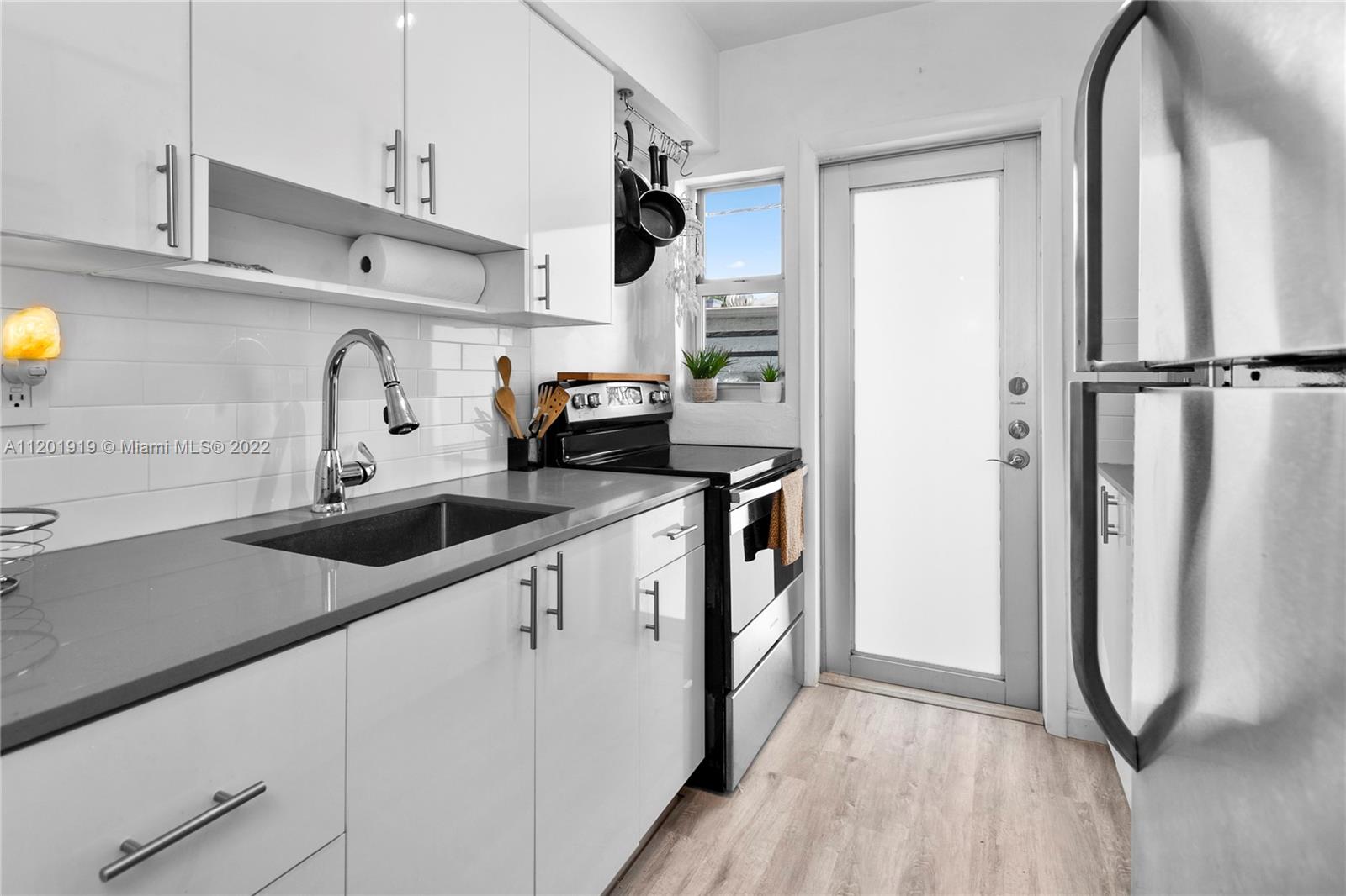 641 Espanola Way Unit: 24